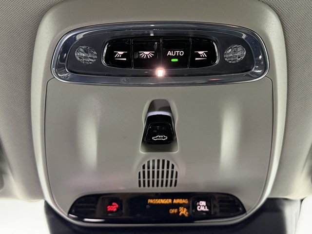 Used 2021 Volvo XC60 T6 Momentum image 24