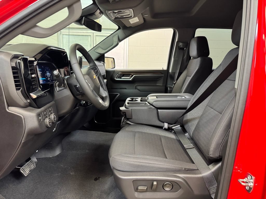 New 2026 Chevrolet Silverado 1500 LT AWD/4WD image 13