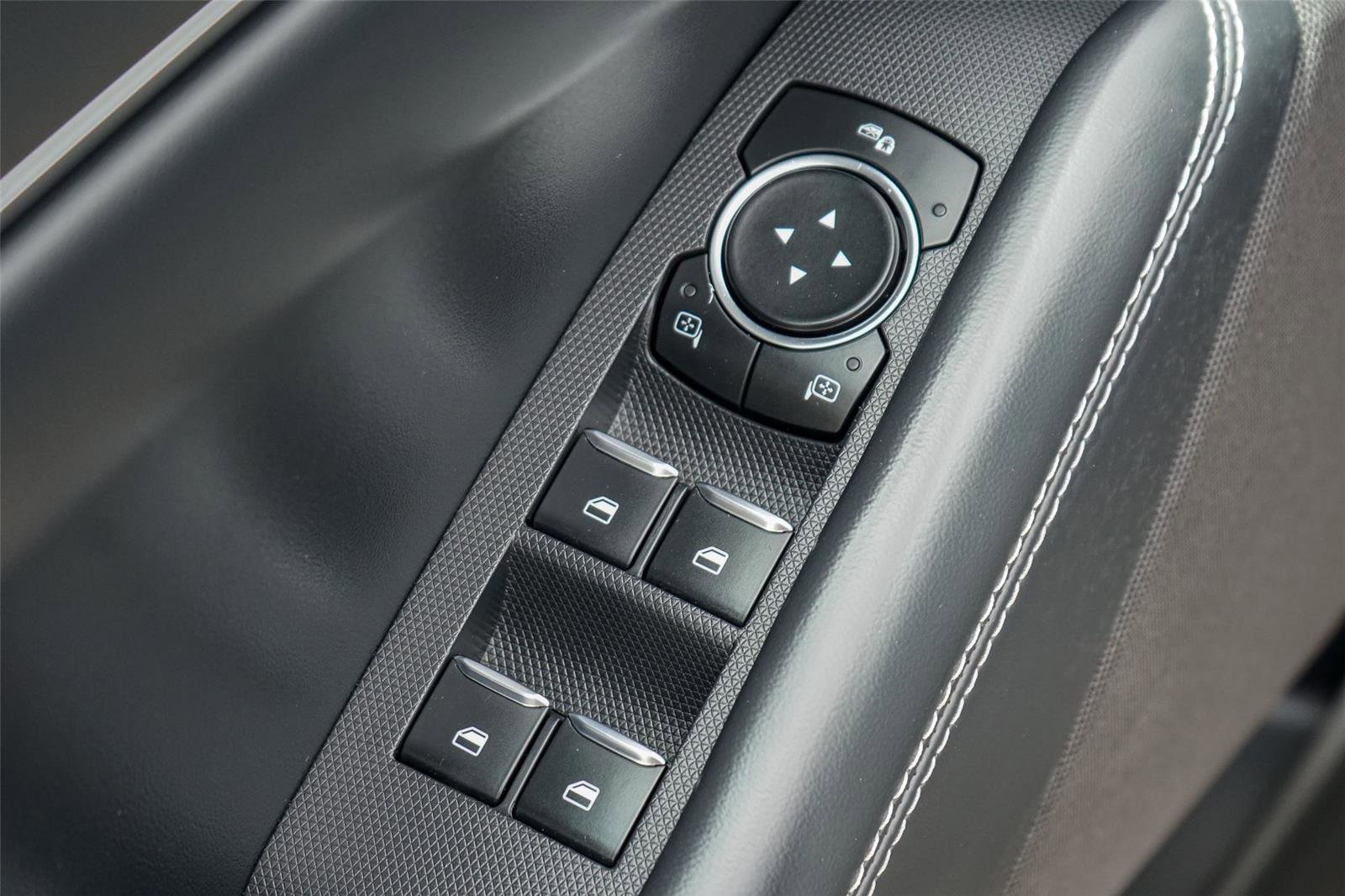 Certified 2025 Ford Mustang Mach-E Select image 20