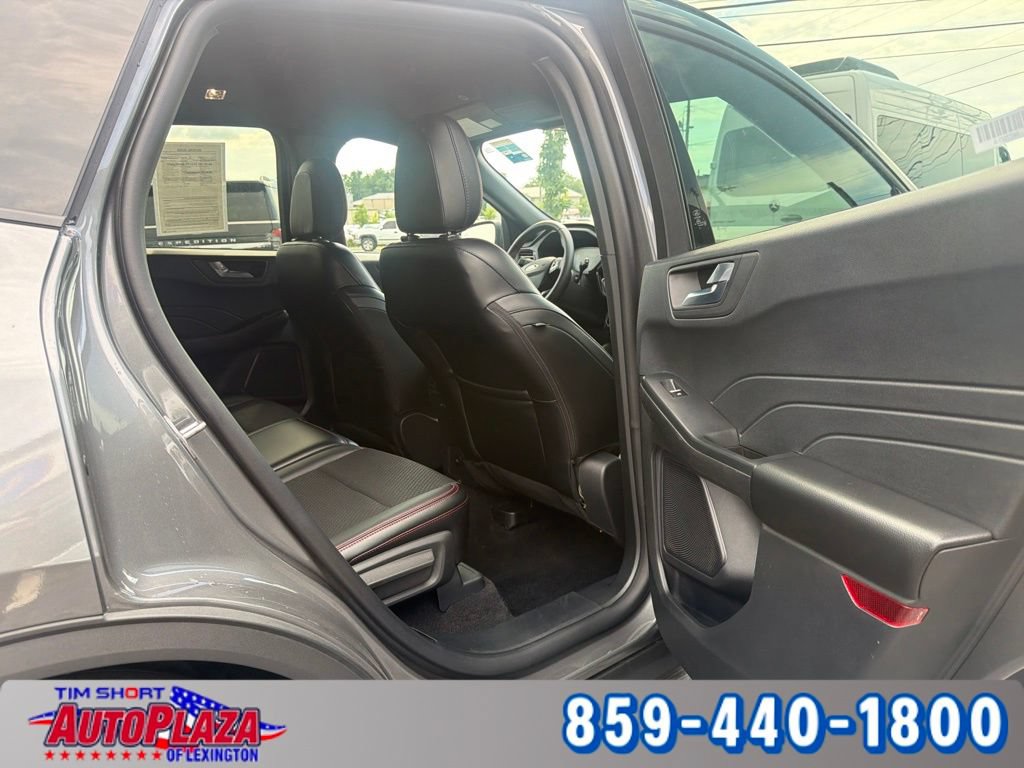 Used 2025 Ford Escape ST-Line AWD/4WD image 18
