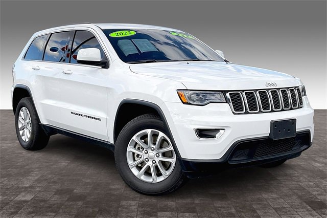 Certified 2022 Jeep Grand Cherokee Laredo X image 11