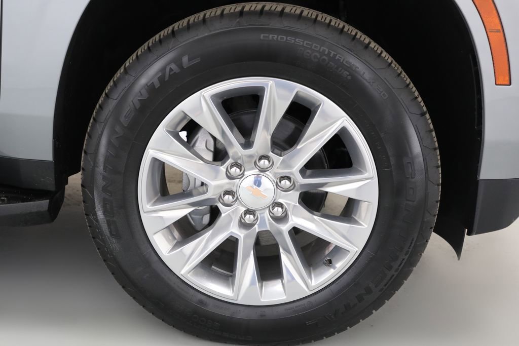 New 2026 Chevrolet Suburban Premier AWD/4WD image 26