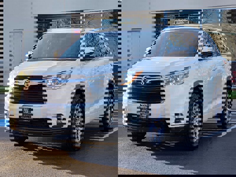 Used 2014 Toyota Highlander XLE