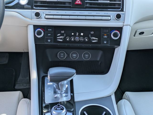 Used 2024 Genesis G70 2.5T AWD/4WD image 19