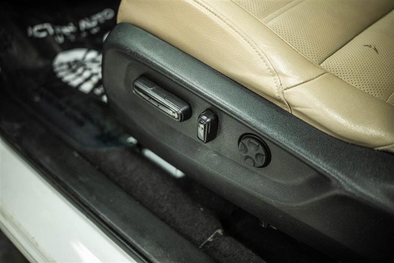 Used 2019 Honda CR-V EX-L image 16