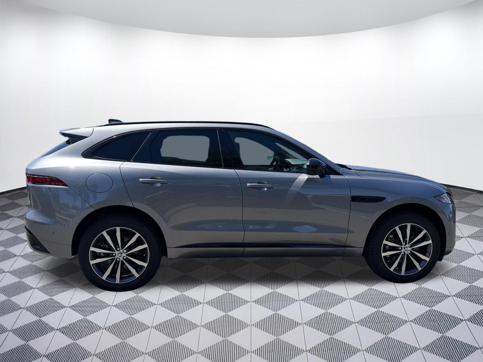 New 2026 Jaguar F-PACE R-Dynamic S AWD/4WD image 8