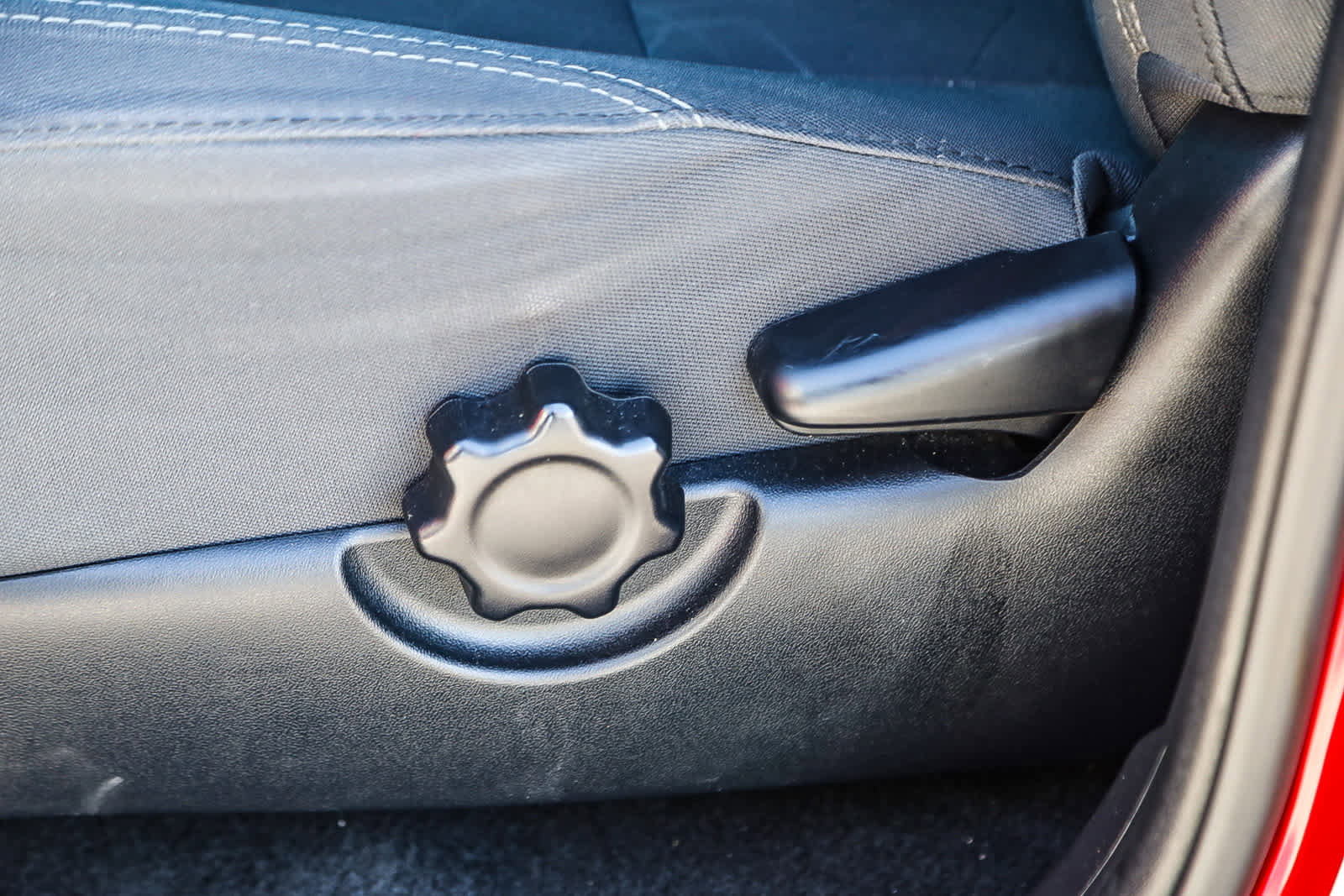 Used 2018 Toyota Tacoma TRD Sport image 20