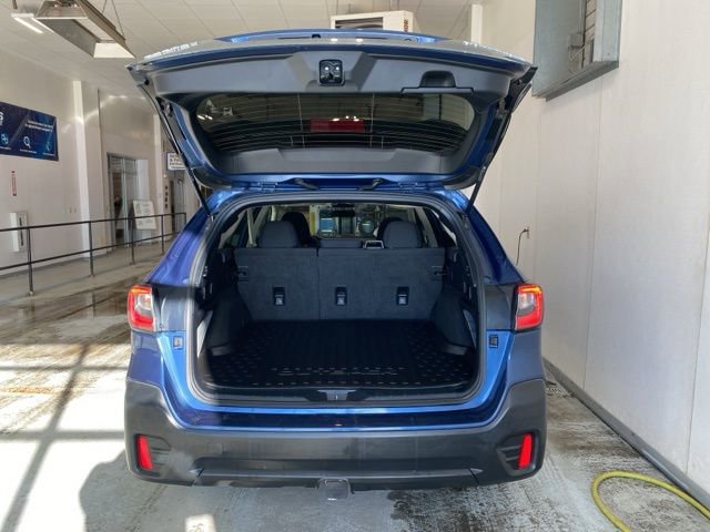 Used 2021 Subaru Outback Premium image 7