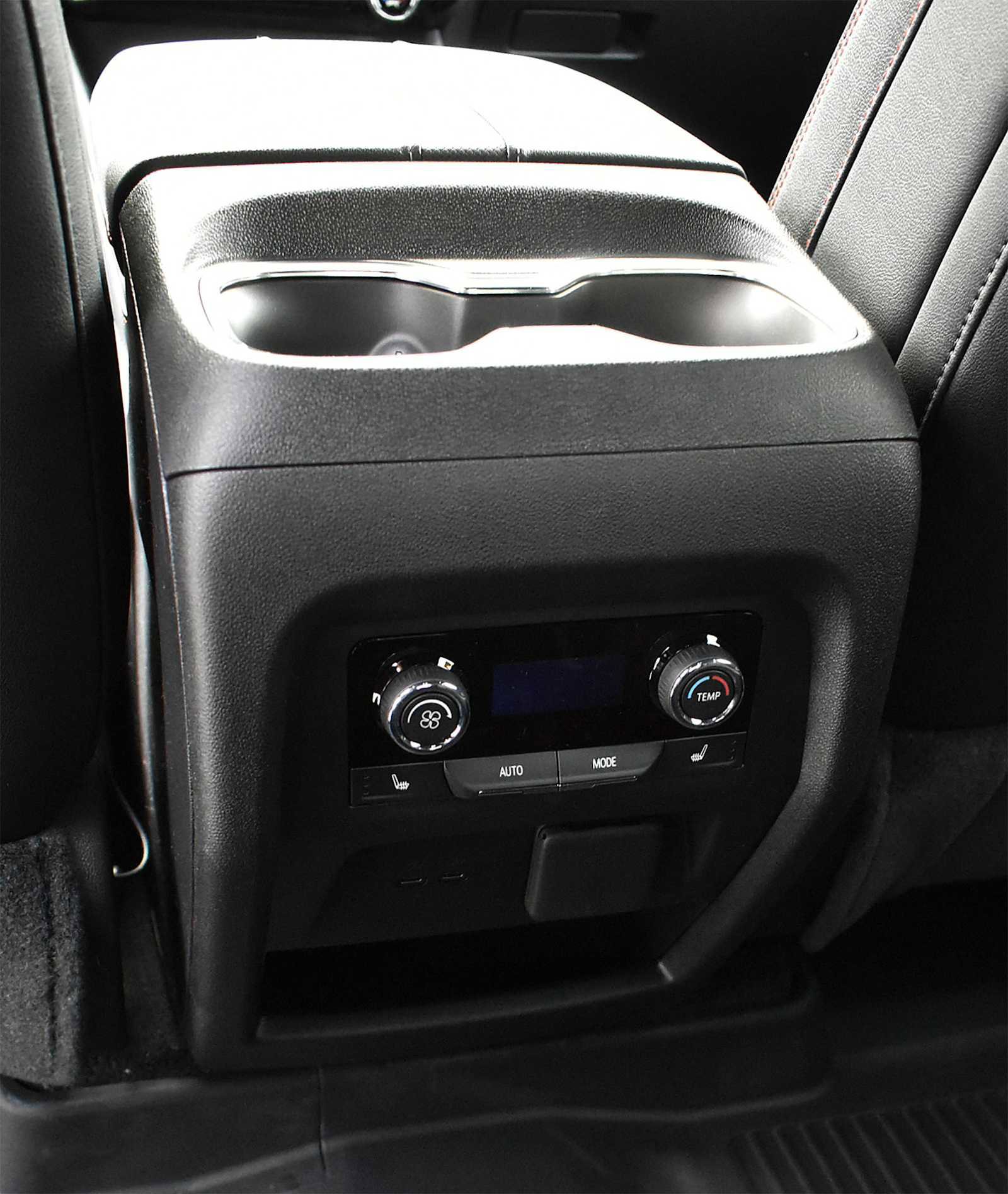 New 2026 Chevrolet Traverse RS image 12