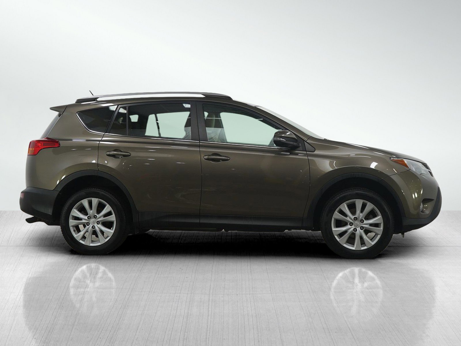 Used 2013 Toyota RAV4 Limited image 6