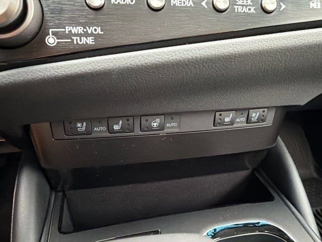 New 2025 Lexus ES 350 w/ Premium Package image 26