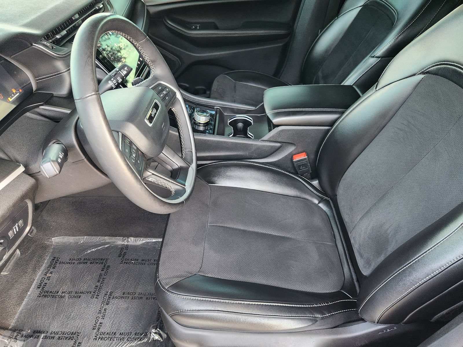 Used 2024 Jeep Grand Cherokee L Laredo AWD/4WD image 16