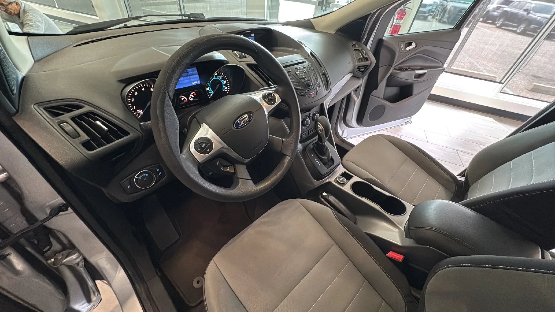 Used 2015 Ford Escape SE FWD image 22