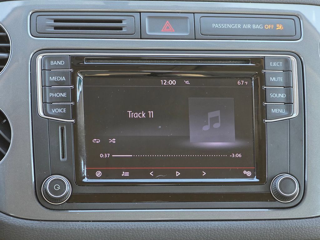 Used 2017 Volkswagen Tiguan S FWD image 12