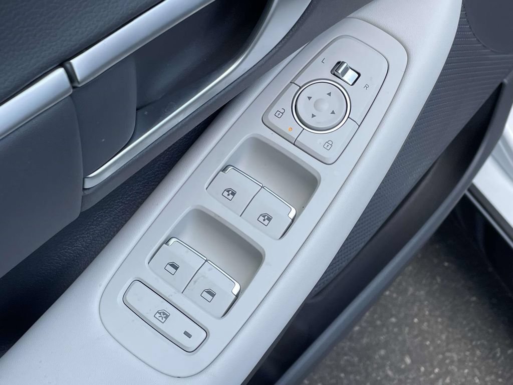 New 2026 Hyundai Sonata SEL FWD image 15