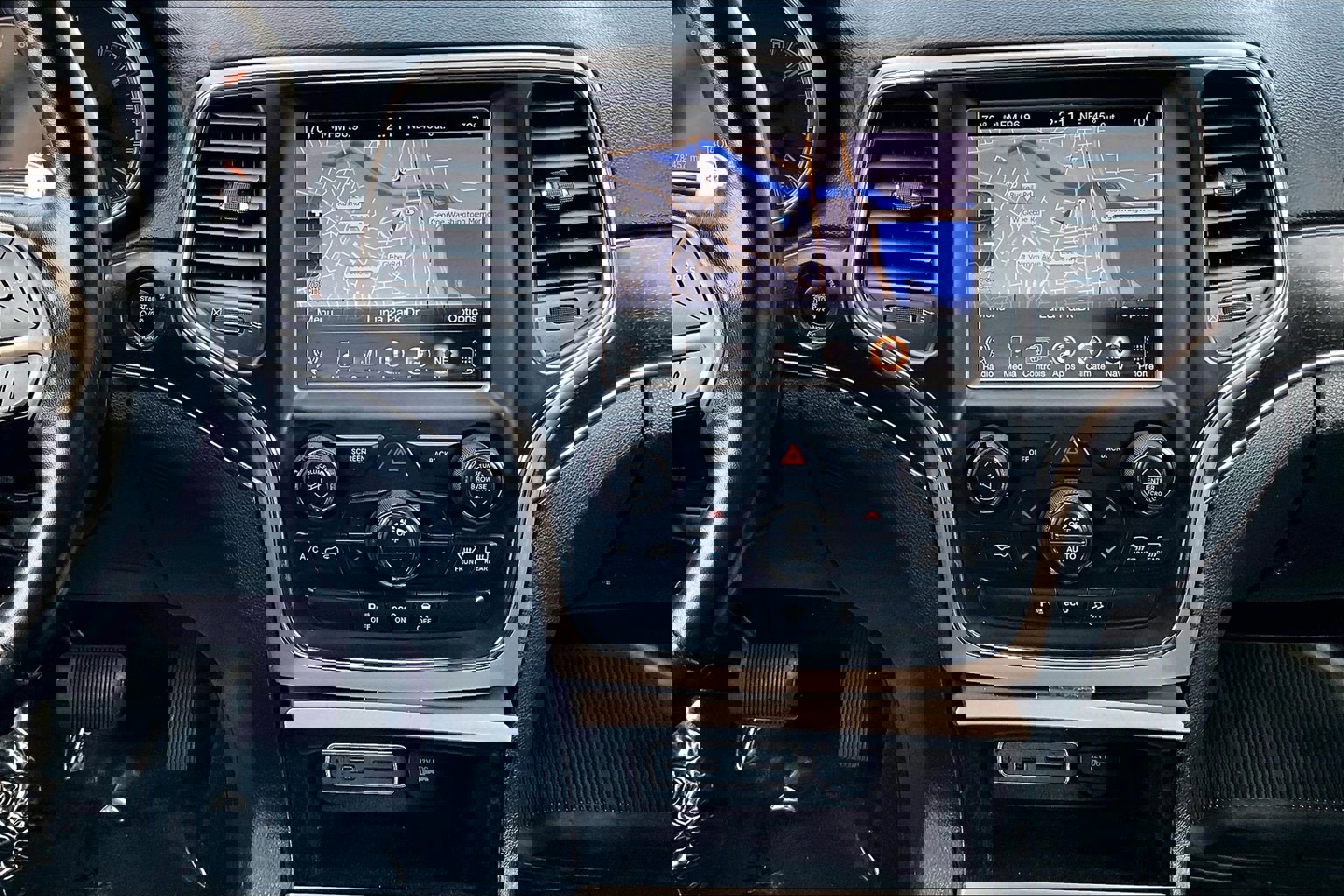 Used 2015 Jeep Grand Cherokee Limited w/ Luxury Group II image 6