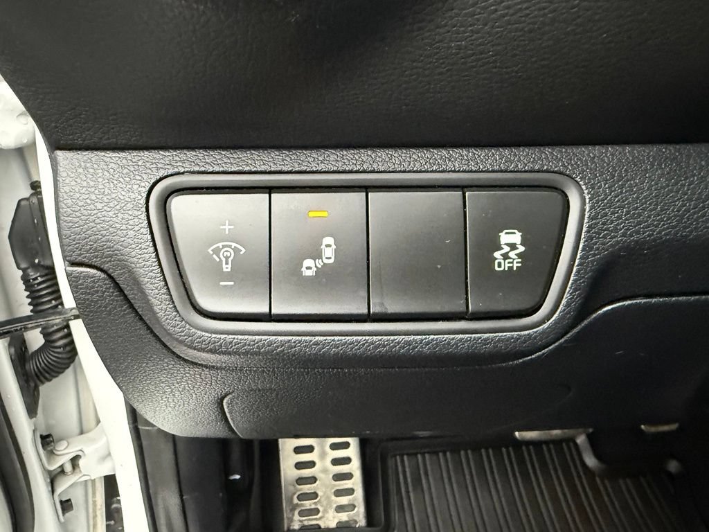 Used 2023 Kia Forte GT FWD image 28