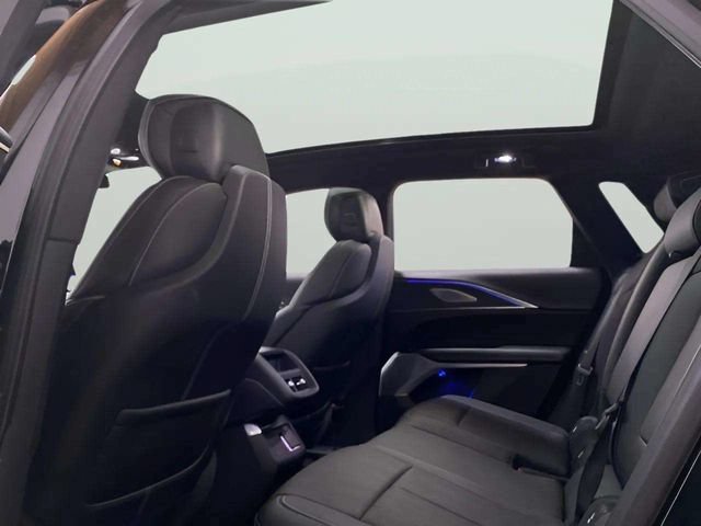 Used 2024 Cadillac Lyriq Luxury RWD image 27