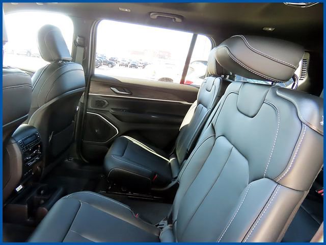 New 2026 Jeep Grand Cherokee L Limited image 10