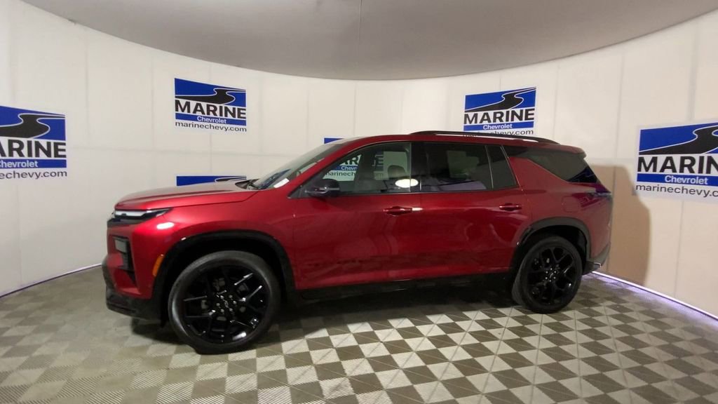 Used 2024 Chevrolet Traverse RS w/ LPO, Floor Liner Package AWD/4WD image 7