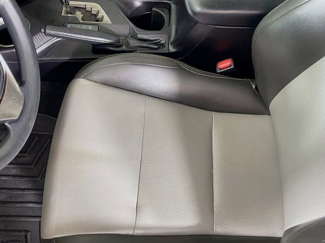 Used 2013 Toyota RAV4 XLE FWD image 19