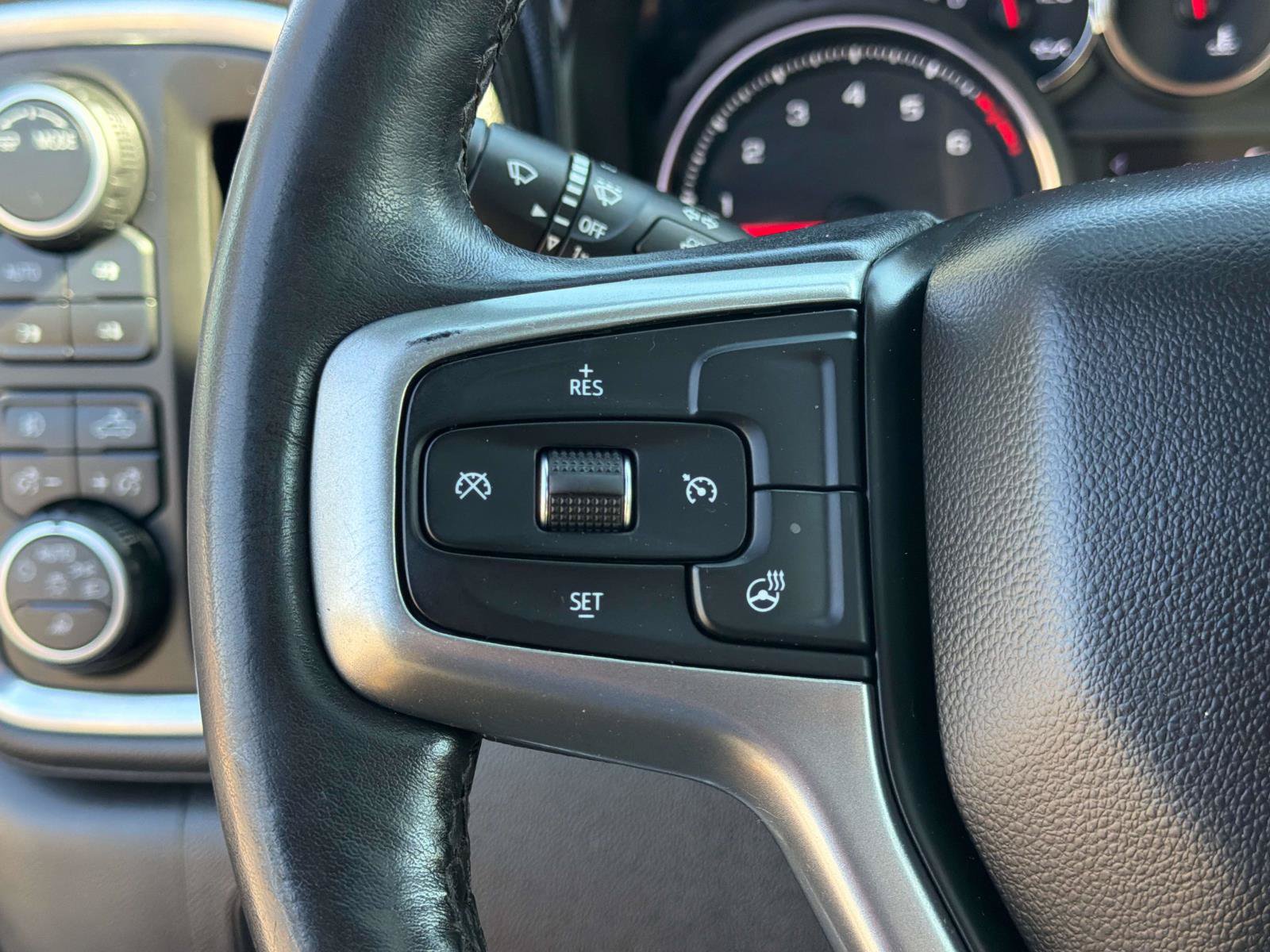 Used 2021 Chevrolet Silverado 1500 LT Trail Boss w/ LT Trail Boss Premium Package AWD/4WD image 35
