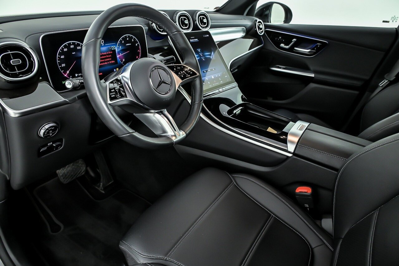 Used 2023 Mercedes-Benz GLC 300 4MATIC image 16