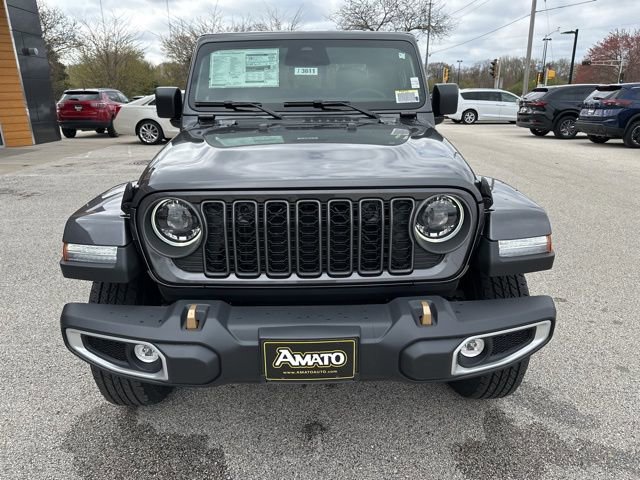 New 2026 Jeep Gladiator Sport AWD/4WD image 3