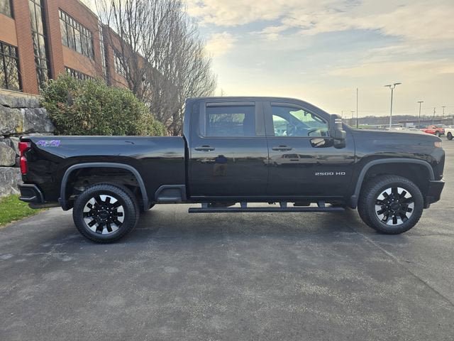 Used 2020 Chevrolet Silverado 2500 Custom w/ Custom Value Package AWD/4WD image 2