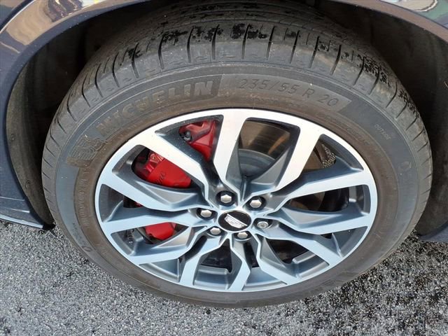 Certified 2024 Cadillac XT6 Sport w/ Technology Package AWD/4WD image 12