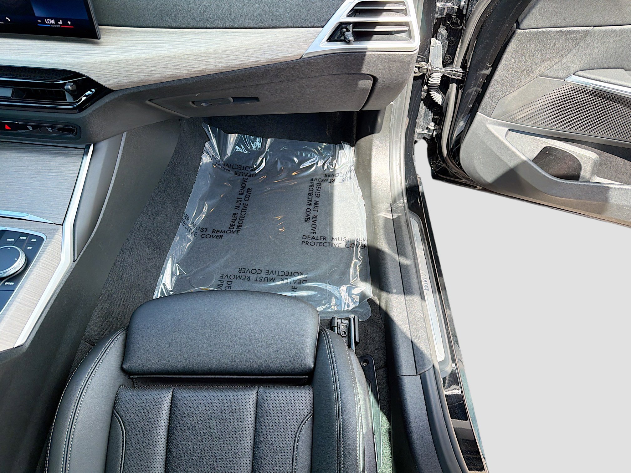 Used 2025 BMW 330i Sedan image 17