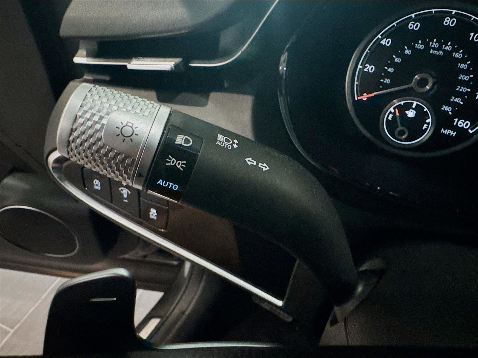 Used 2025 Genesis GV70 2.5T image 5