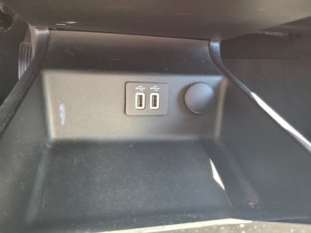 Used 2020 Ford Fusion SEL FWD image 24