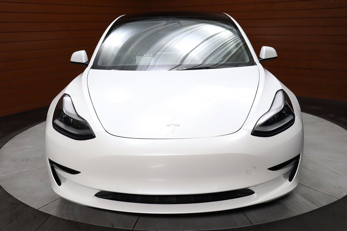 Used 2023 Tesla Model 3 Standard Range RWD image 2