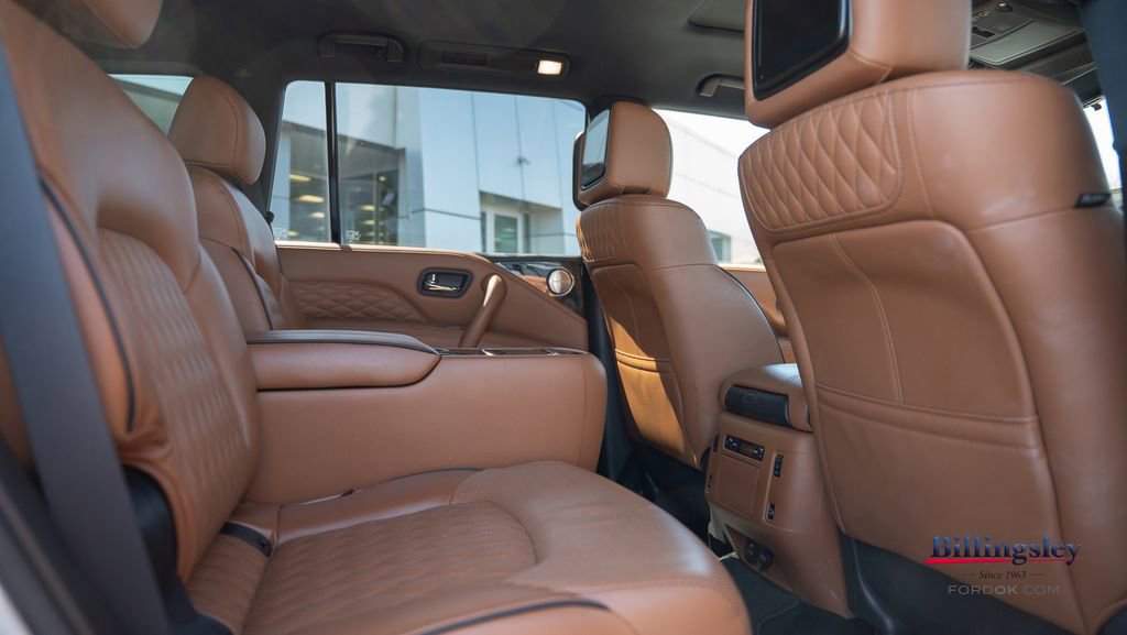 Used 2023 INFINITI QX80 Sensory w/ All-Season Package image 9