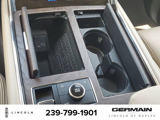 Certified 2022 Lincoln Navigator Reserve AWD/4WD image 34