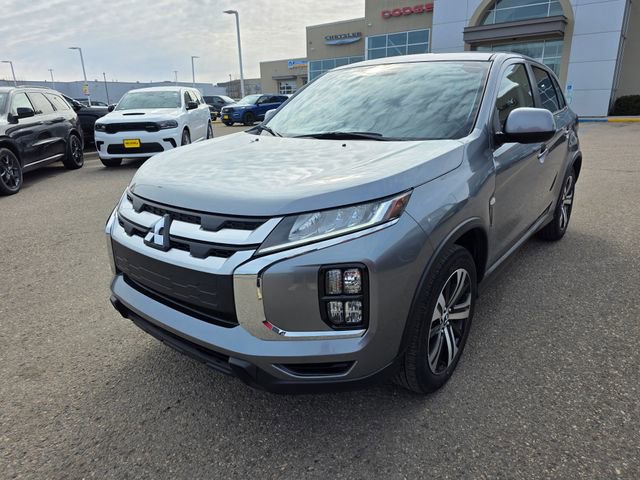 Used 2025 Mitsubishi Outlander Sport AWD image 2