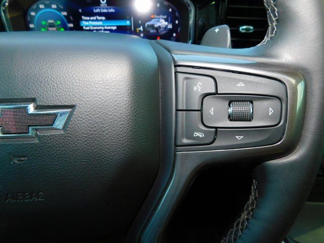 Used 2023 Chevrolet Silverado 1500 ZR2 w/ Technology Package image 32