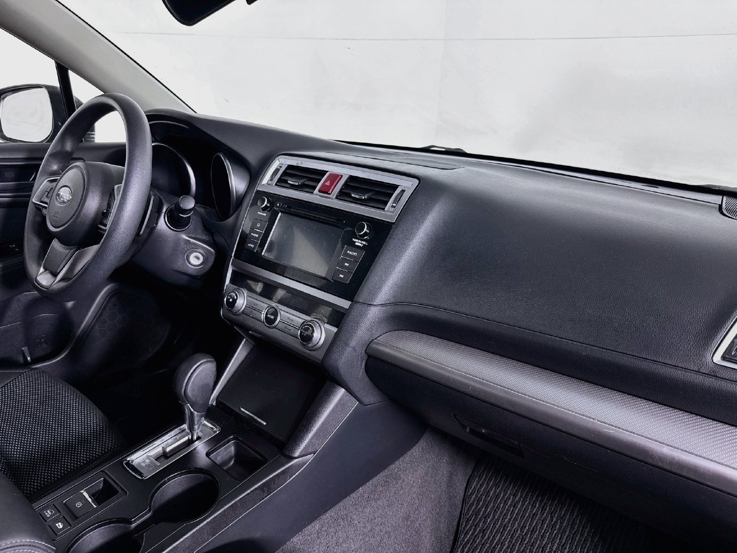 Used 2019 Subaru Outback 2.5i AWD/4WD image 26