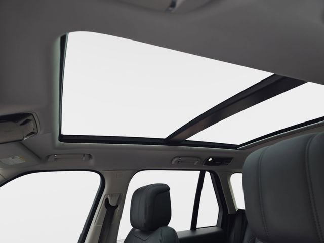 Used 2022 Land Rover Range Rover Westminster Edition image 32