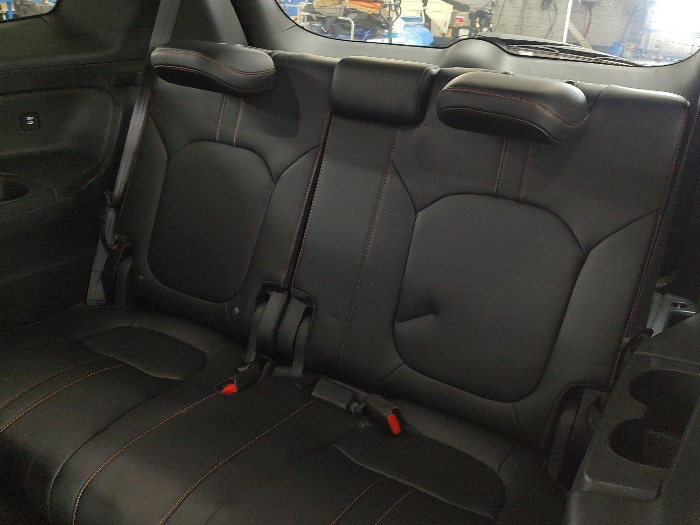 Used 2025 Honda Pilot TrailSport image 26