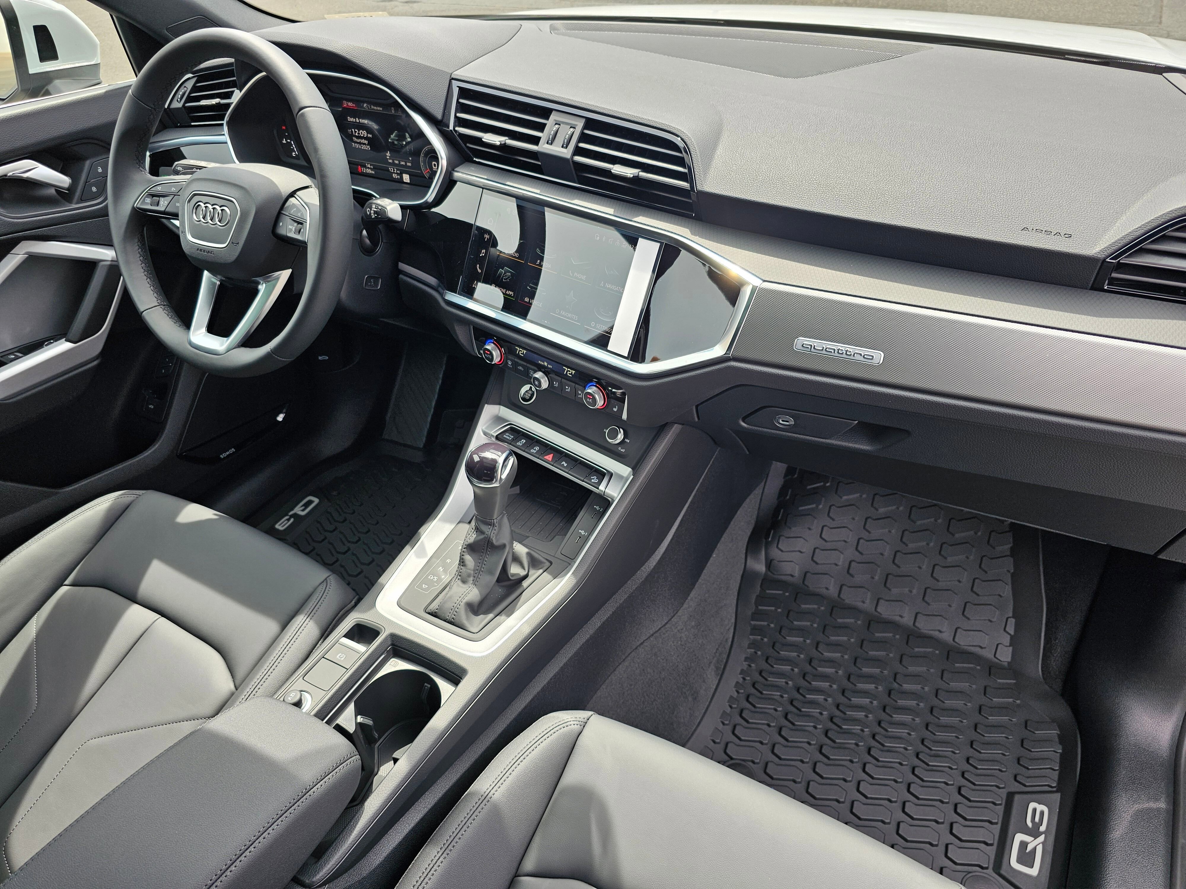 New 2025 Audi Q3 2.0T Premium Plus image 16