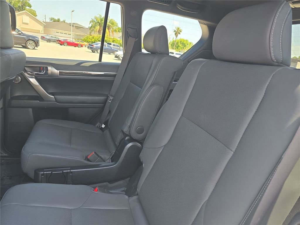 Used 2023 Lexus GX 460 Premium AWD/4WD image 13