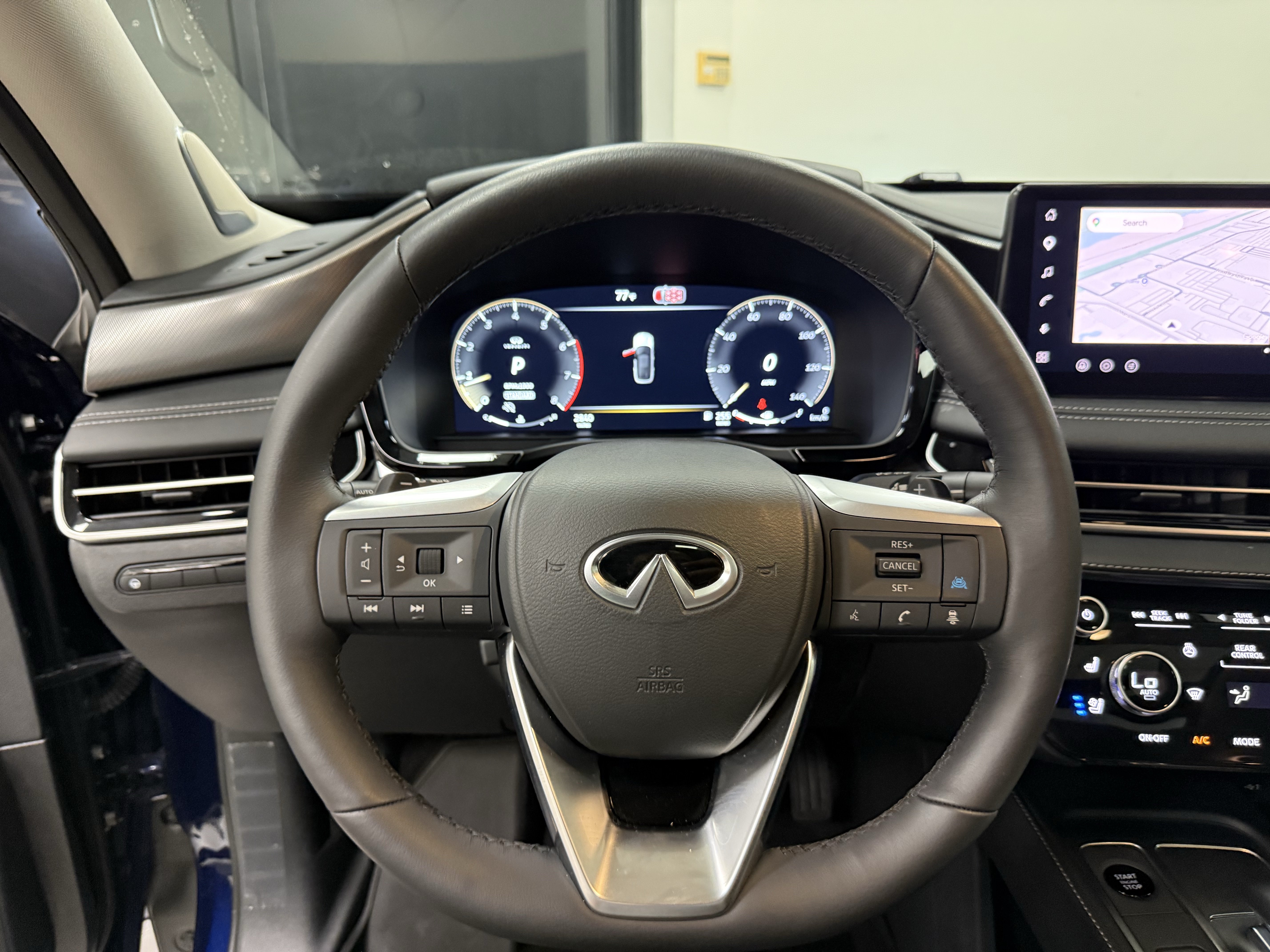 Certified 2027 INFINITI QX60 Luxe w/ Cargo Package FWD image 18