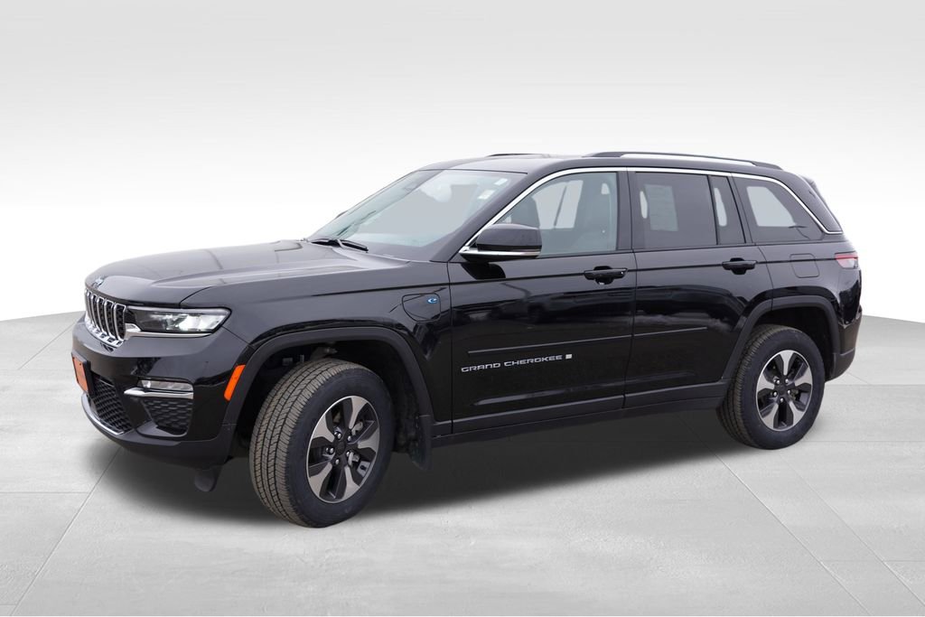 Used 2022 Jeep Grand Cherokee Limited 4xe image 10