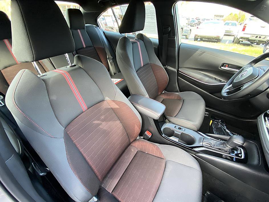 Used 2025 Toyota Corolla SE image 17