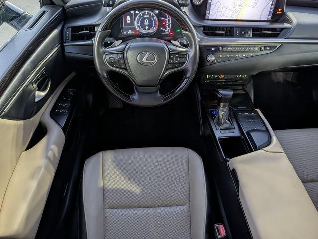 Used 2021 Lexus ES 350 w/ Premium Package FWD image 12