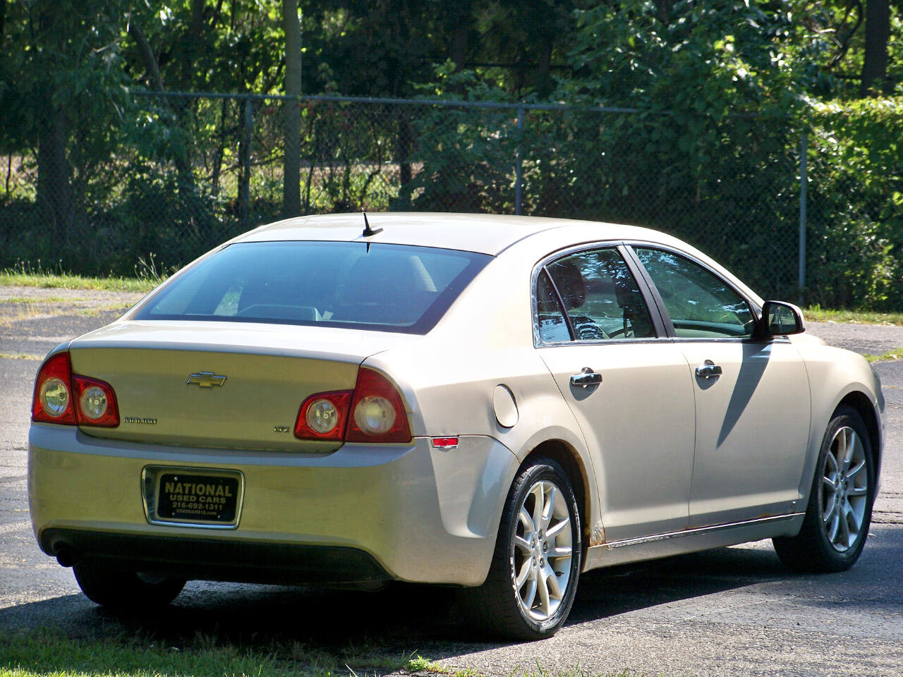 Used 2009 Chevrolet Malibu LTZ image 5