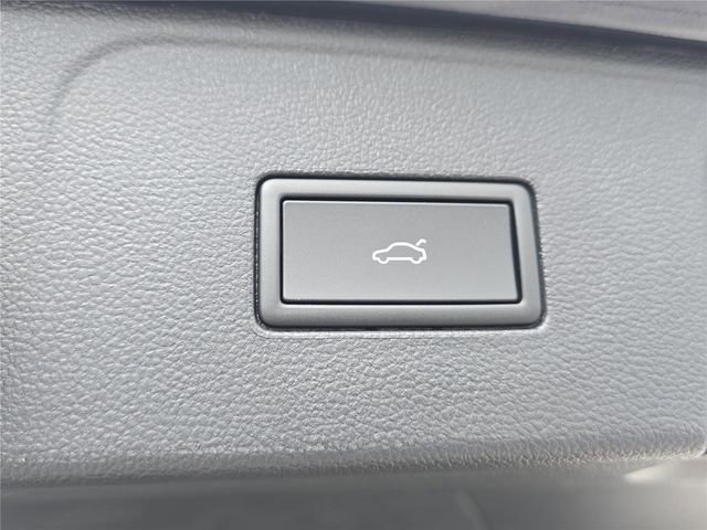 New 2026 Volkswagen Atlas SE image 31