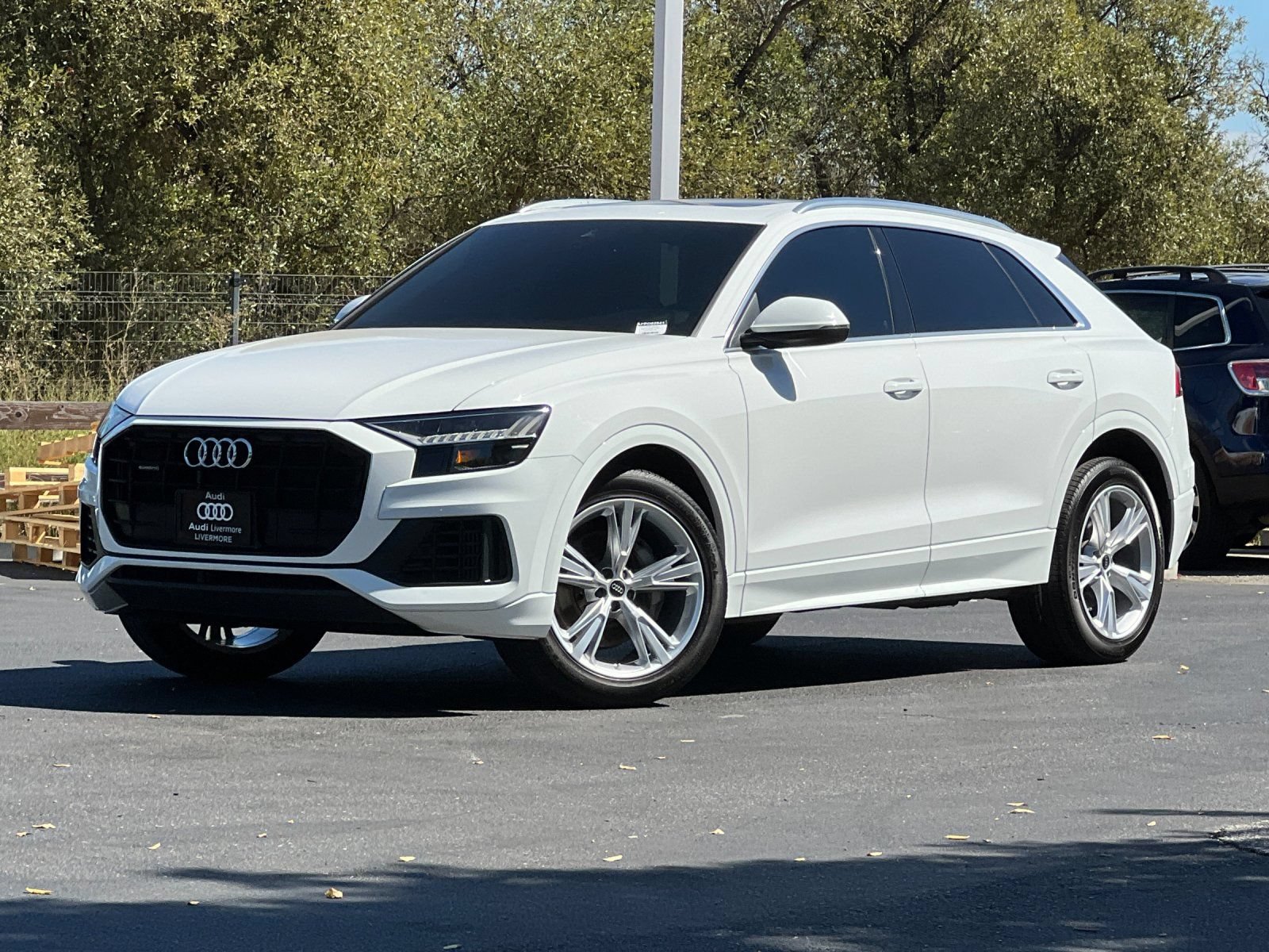Used 2023 Audi Q8 Premium AWD/4WD image 1